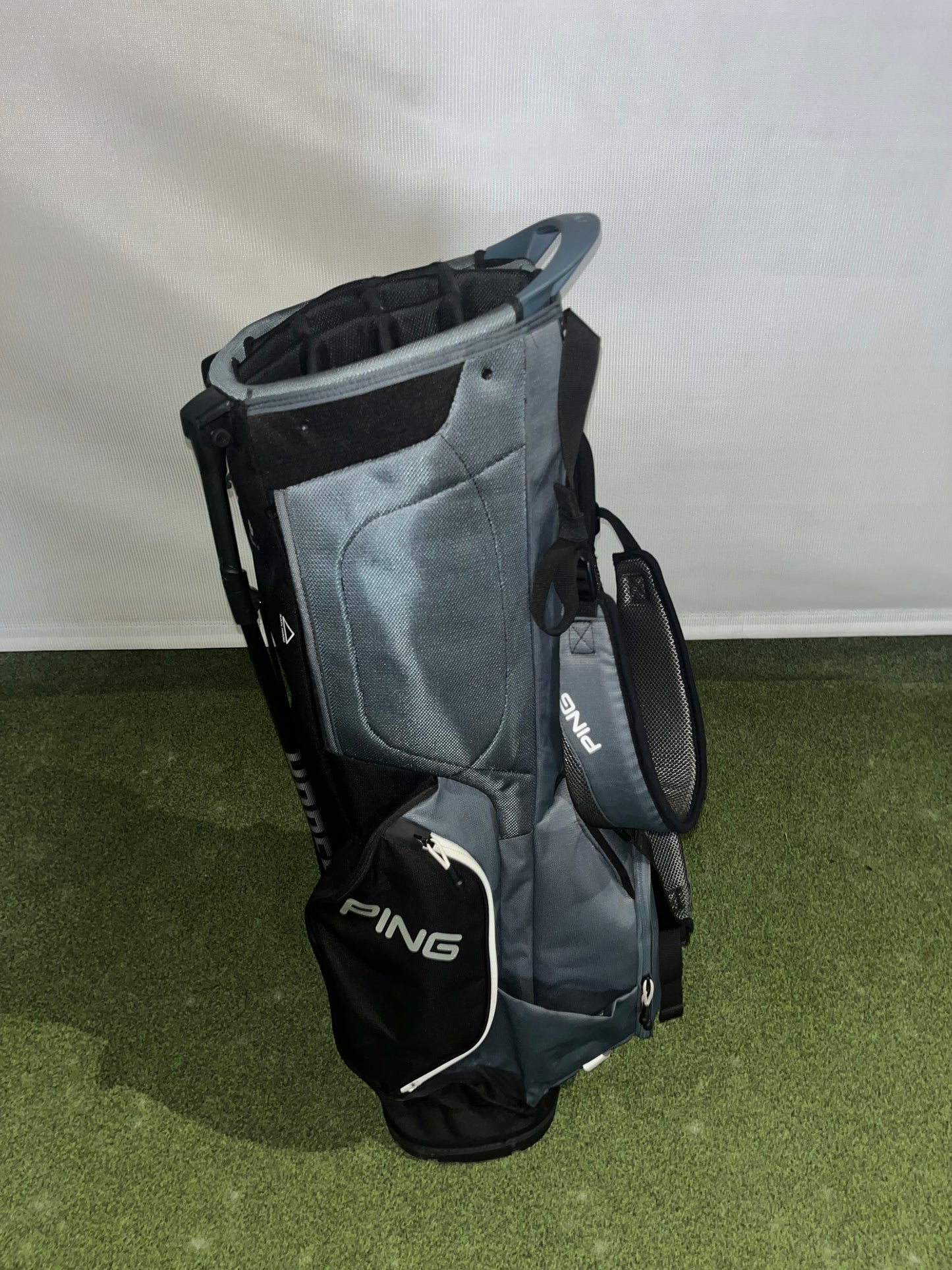 USED PING HOOFER 14 WAY STAND BAG